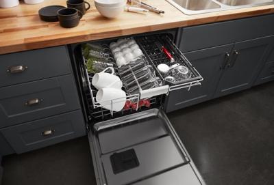 24" KitchenAid 44 dBA Dishwasher in PrintShield Finish with FreeFlex Third Rack - KDFM404KPS